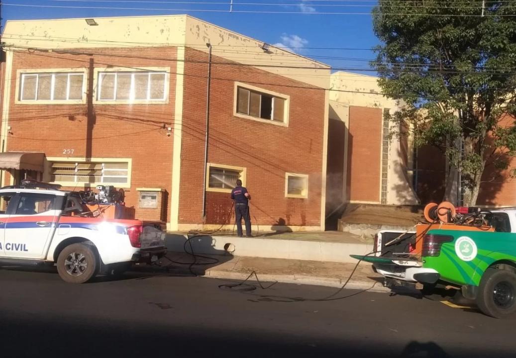 Foto 5 de 7 — Incêndio atinge parte de escritório administrativo de igreja em Américo